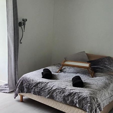 Maison De Campagne Seiches-sur-le-Loir Esterno foto